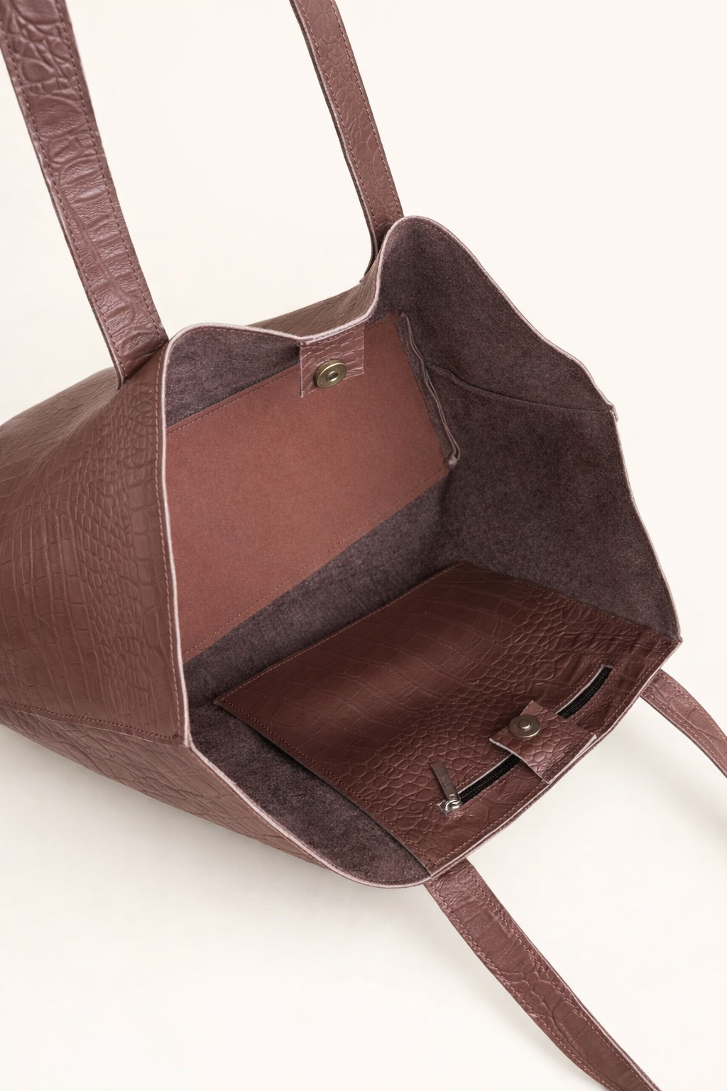 Bethel Handmade Leather Bag – Scandinavian Design | QODA