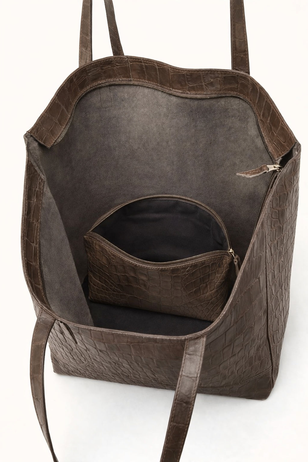 Addis Handmade Leather Bag – Scandinavian Design | QODA